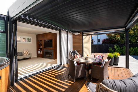 Photo of property in 10 Tui Street, Fendalton, Christchurch, 8041