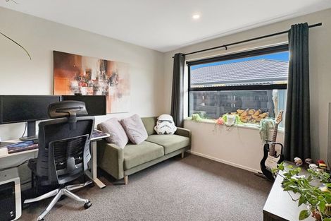 Photo of property in 30 Minerva Crescent, Woodend, 7610