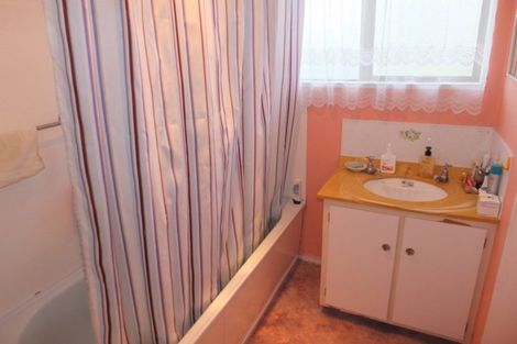 Photo of property in 20 Seabury Avenue, Foxton Beach, Foxton, 4815