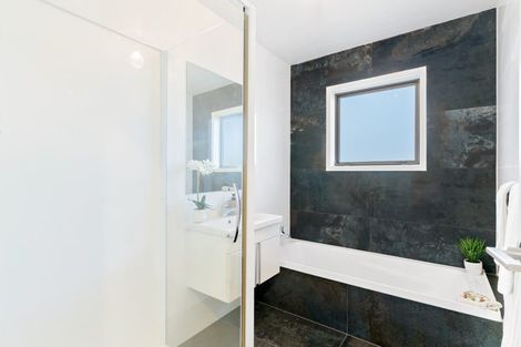 Photo of property in 1/98 Park Rise, Campbells Bay, Auckland, 0630