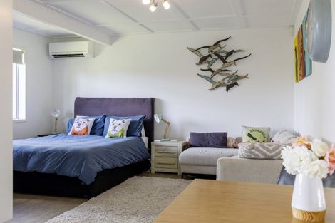 Photo of property in 358 Lake Terrace, Two Mile Bay, Taupo, 3330