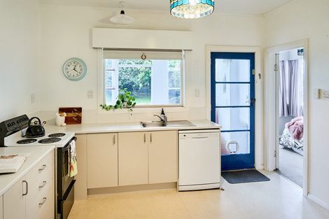 Photo of property in 246 Muritai Road, Eastbourne, Lower Hutt, 5013