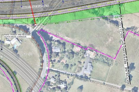 Photo of property in 130 Boord Crescent, Kumeu, 0891