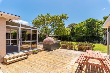 Photo of property in 23 Oriwa Street, Waikanae, 5036