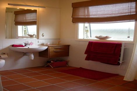 Photo of property in 40 Hall Crescent, Epuni, Lower Hutt, 5011