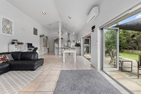 Photo of property in 59 Russell Road, Wainui, Silverdale, 0992