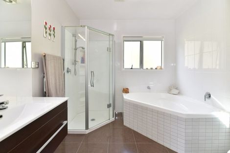 Photo of property in 19a Whale Cove, Stanmore Bay, Whangaparaoa, 0932