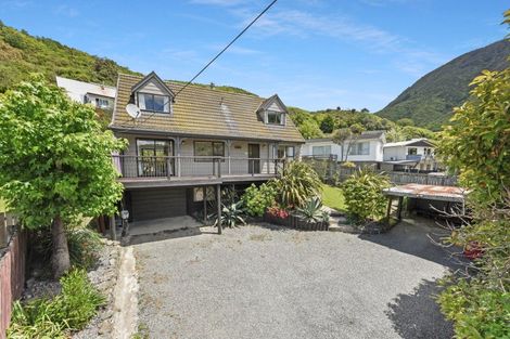 Photo of property in 74 Scotland Street, Picton, 7220
