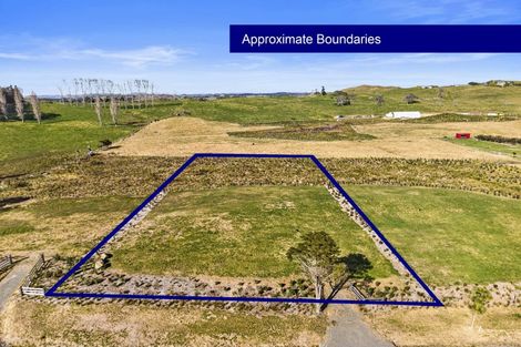 Photo of property in 176 Black Swamp Road, Mangawhai, 0975