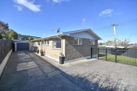 Photo of property in 2 Kaira Street, Sawyers Bay, Port Chalmers, 9023