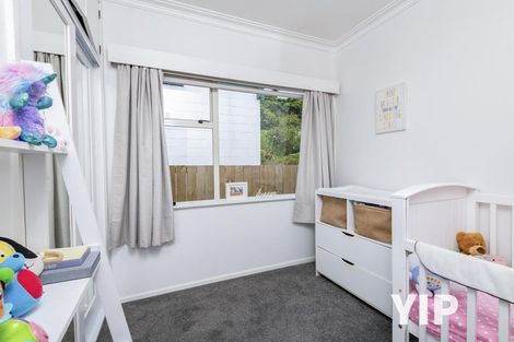 Photo of property in 20 Horokiwi Road West, Newlands, Wellington, 6037