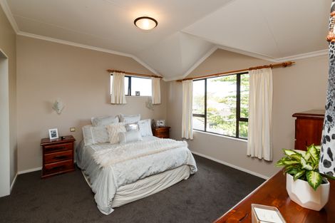 Photo of property in 19 Haast Place, Awapuni, Palmerston North, 4412
