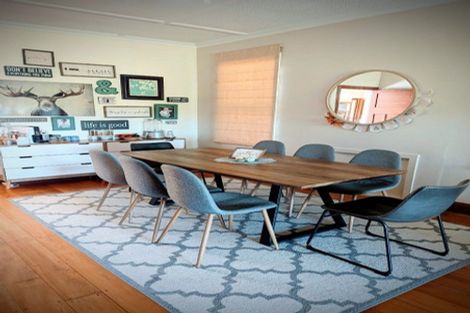 Photo of property in 172 Nevay Road, Karaka Bays, Wellington, 6022