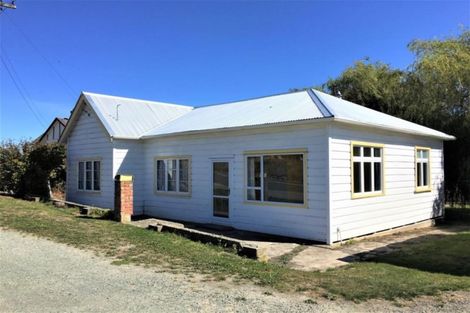 Photo of property in 69 Salcombe Street, Kaitangata, 9210