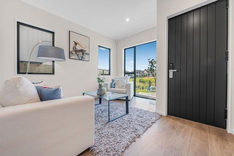 Photo of property in 11 Sagitta Drive, Flat Bush, Auckland, 2019