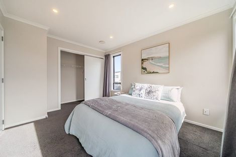 Photo of property in 52 Mawai Hakona Drive, Wallaceville, Upper Hutt, 5018