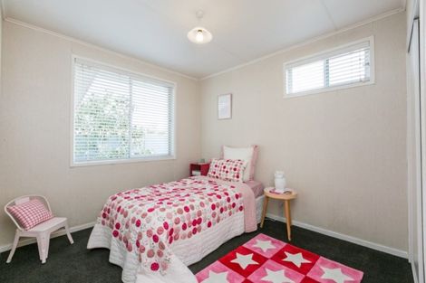 Photo of property in 6 Ashford Place, Havelock North, 4130