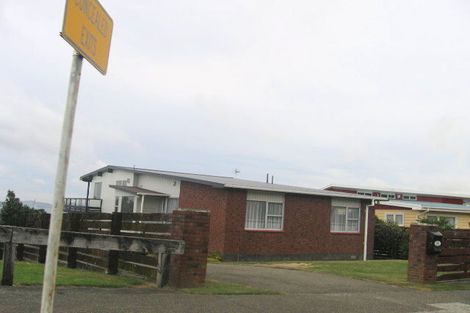 Photo of property in 26 Mulberry Street, Maungaraki, Lower Hutt, 5010