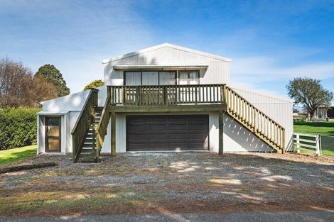 Photo of property in 2 Swamp Road, Dillons Point, Blenheim, 7273