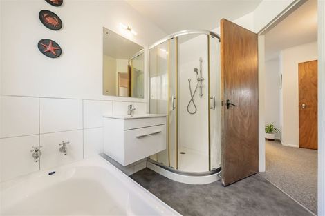 Photo of property in 9 Tregony Place, Camborne, Porirua, 5026