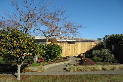 Photo of property in 35 Charles Upham Avenue, Hillmorton, Christchurch, 8025