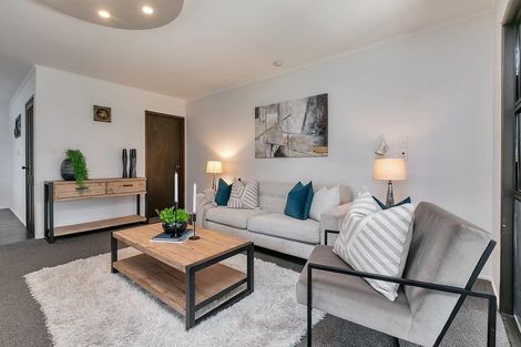 Photo of property in 2/41 Edgeworth Road, Glenfield, Auckland, 0629