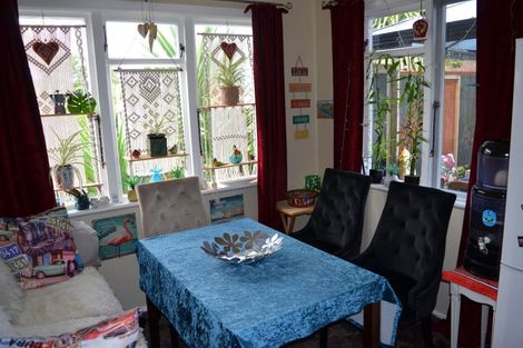 Photo of property in 14 Charles Street, Takapau, 4203