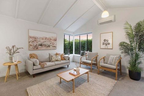 Photo of property in 2/25 Onepoto Road, Hauraki, Auckland, 0622