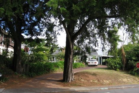 Photo of property in 1 Waiake Street, Torbay, Auckland, 0630