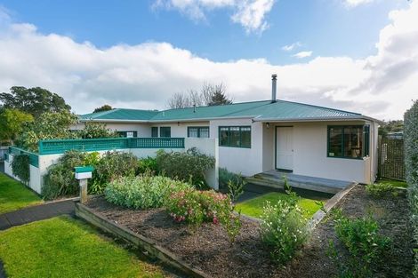 Photo of property in 6 Pararewa Drive, Whalers Gate, New Plymouth, 4310