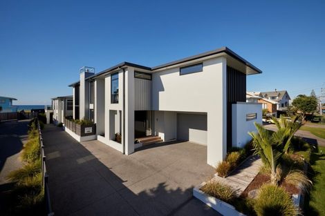 Photo of property in 1015 Papamoa Beach Road, Papamoa Beach, Papamoa, 3118