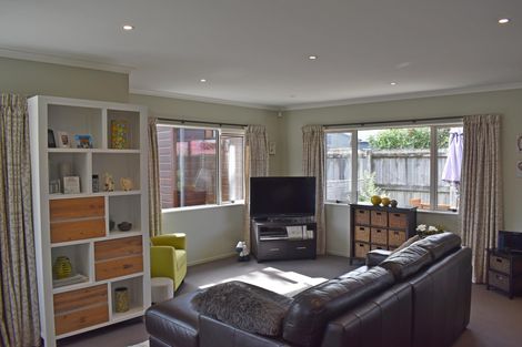 Photo of property in 35d William Wong Place, Carterton, 5713