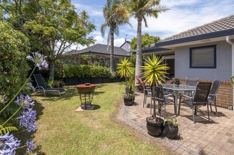Photo of property in 3 Moy Place, East Tamaki Heights, Auckland, 2016