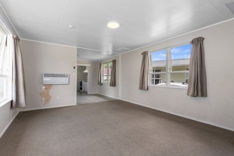 Photo of property in 3 Hodgson Street, Onerahi, Whangarei, 0110