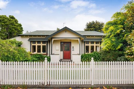Photo of property in 4 Regent Street, Palmerston North, 4414