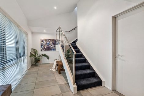 Photo of property in 32a Sunbrae Grove, Mount Maunganui, 3116