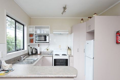 Photo of property in 130 Mayfair Avenue, Whangamata, 3620