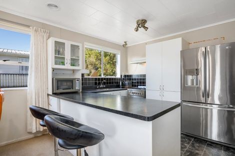 Photo of property in 25 Robson Street, Stokes Valley, Lower Hutt, 5019