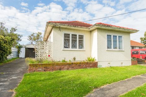 Photo of property in 93 Puriri Street, Hawera, 4610