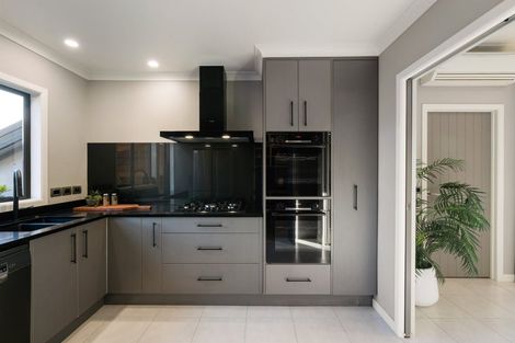 Photo of property in 10 The Dales, Dinsdale, Hamilton, 3204