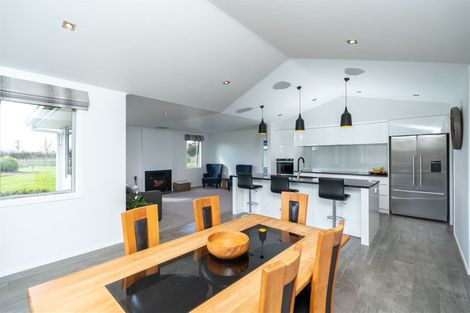 Photo of property in 42c Marshmeadow Road, Newstead, Hamilton, 3286