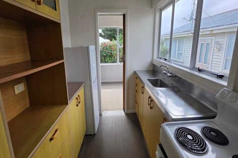 Photo of property in 44 Manuka Street, Otaki Beach, Otaki, 5512