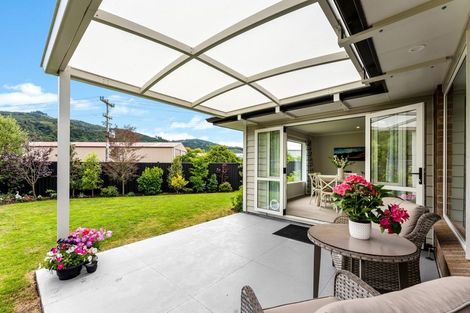 Photo of property in 29 Somerby Mews, Silverstream, Upper Hutt, 5019