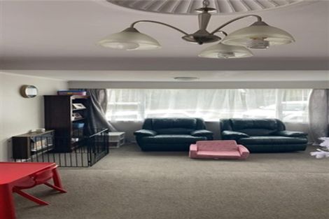 Photo of property in 19 Petherick Crescent, Johnsonville, Wellington, 6037