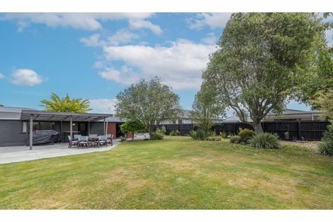 Photo of property in 10 Lovelock Street, Dallington, Christchurch, 8061