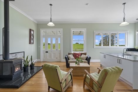 Photo of property in 79 Lincoln Road East, Everett Park, Inglewood, 4389