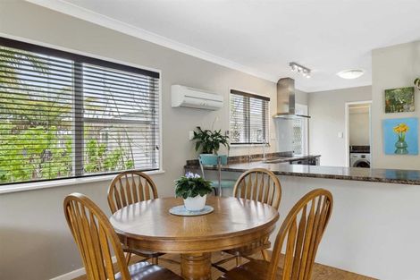 Photo of property in 35 Lynden Avenue, Hillcrest, Auckland, 0627