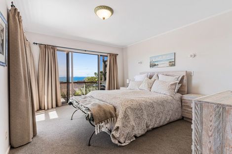 Photo of property in 9a Braemar Road, Castor Bay, Auckland, 0620