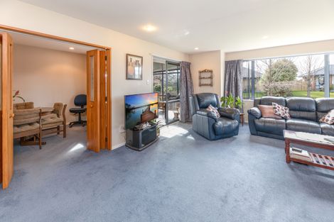 Photo of property in 16 Riegler Place, Belfast, Christchurch, 8051