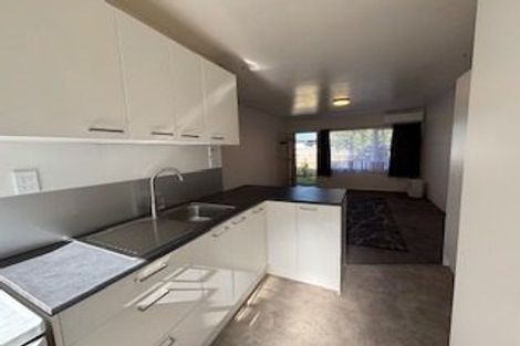 Photo of property in 2/23 Alcock Street, Mount Wellington, Auckland, 1060